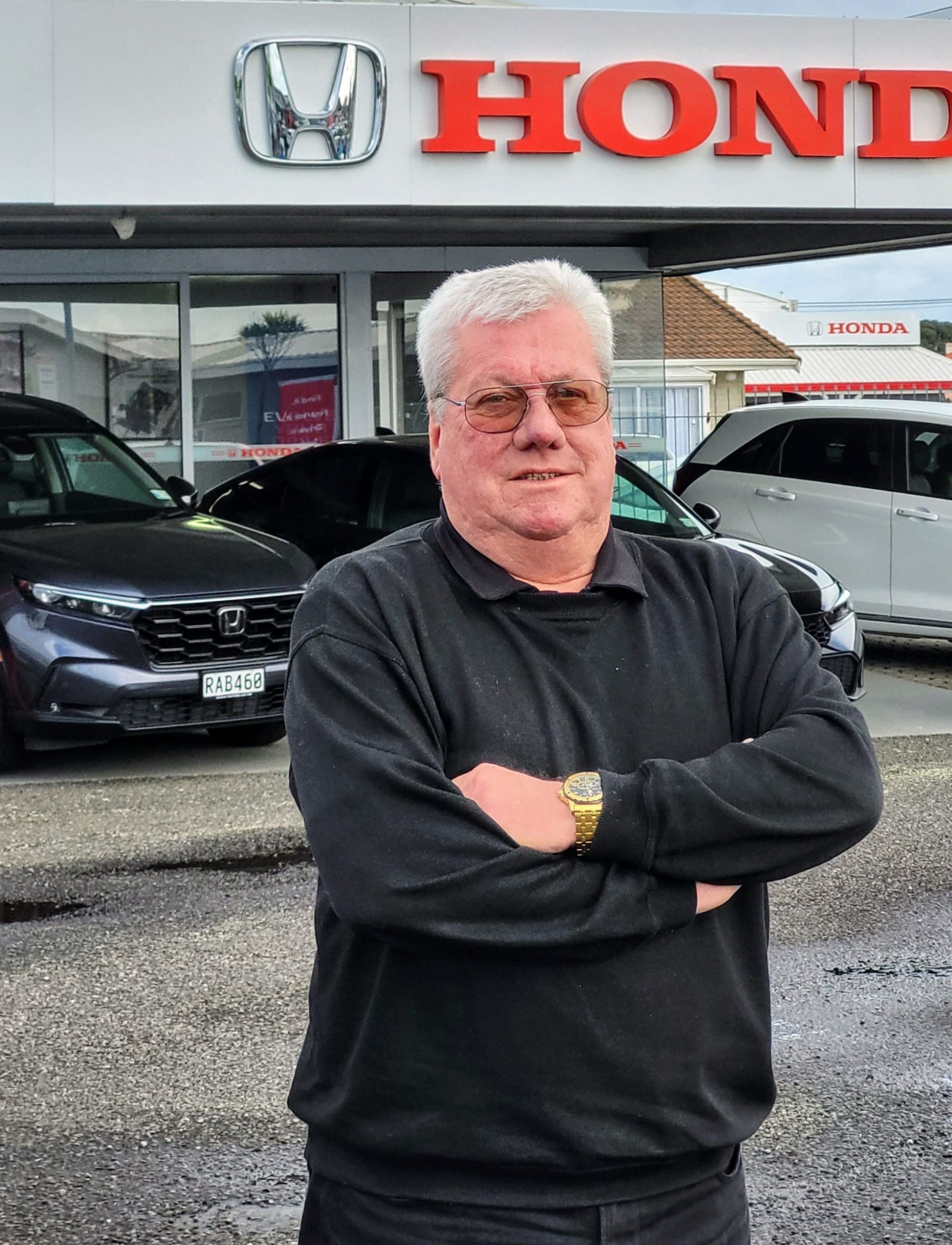 20250818_105811~2 Car Dealer Team Member